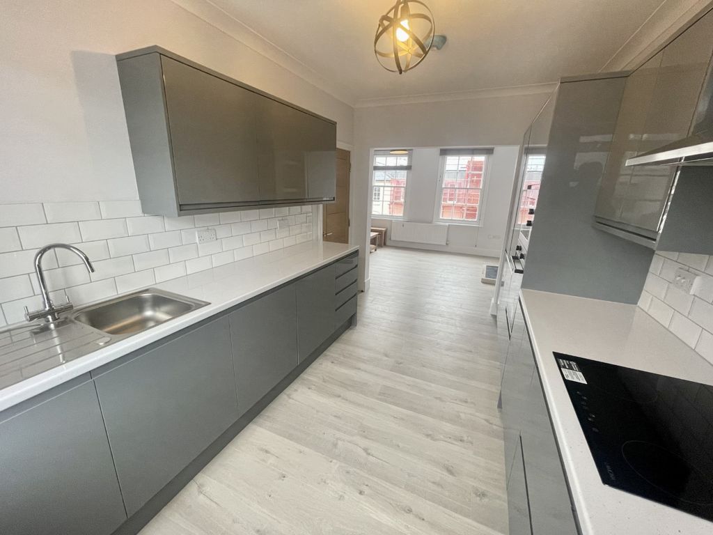 Property photo 1 of 31