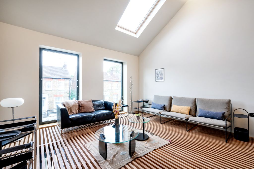 Property photo 2 of 32 September 2025 (5).Jpg