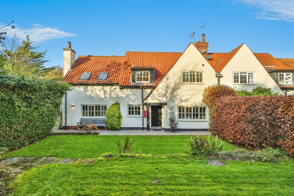 Property photo 1 of 31 Photo