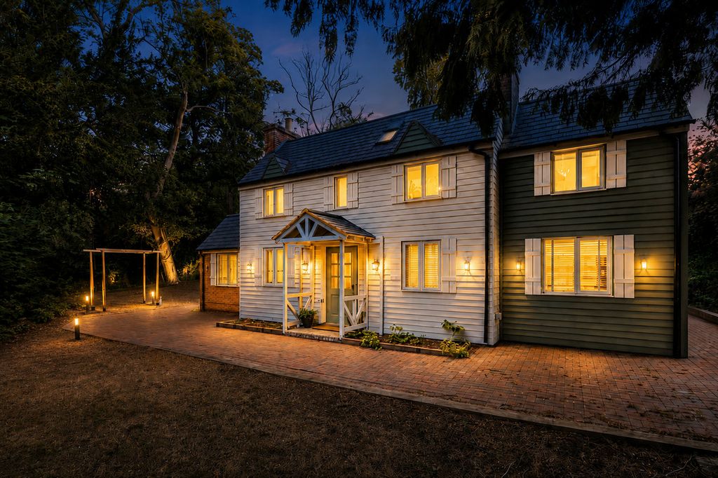 Property photo 1 of 48