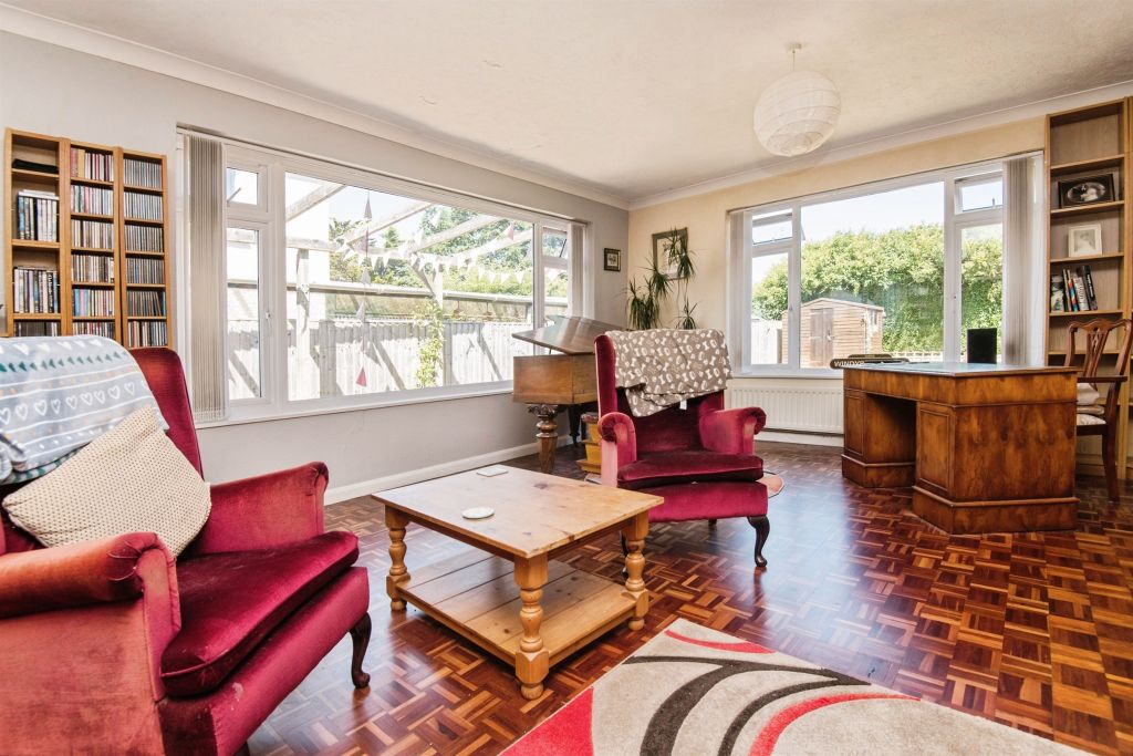 Property photo 2 of 17