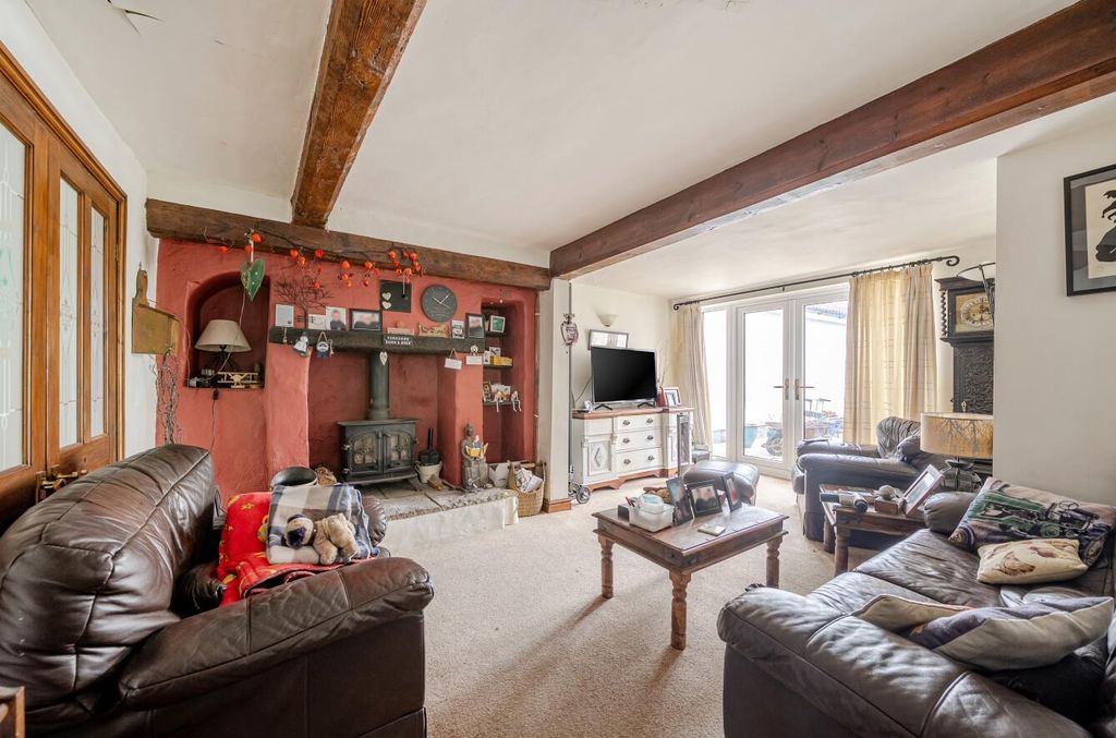 Property photo 3 of 23 1423330-10-69A815Bdbf565.Jpg