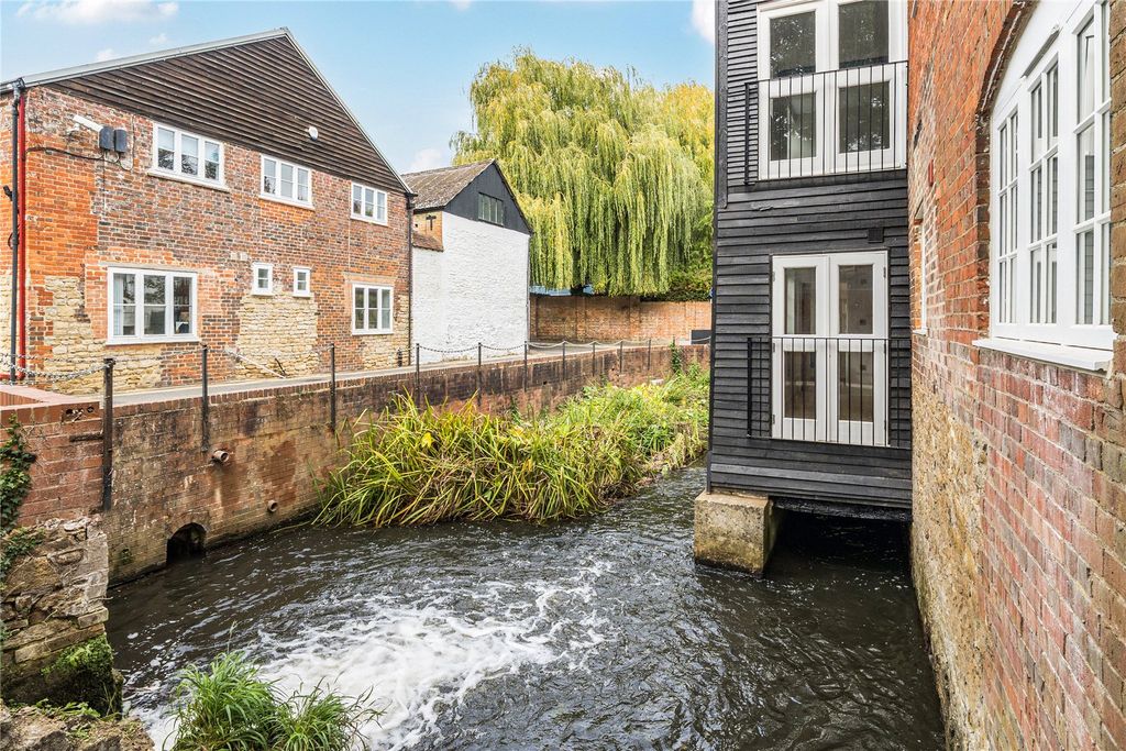 Property photo 1 of 10 Picture No. 06