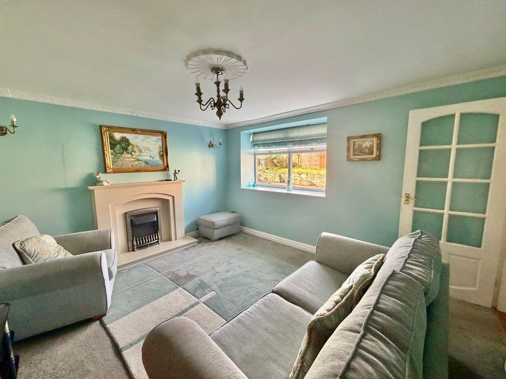 Property photo 2 of 27 3556F57F82827Ff422E0Bf1374A4d70Feed57E84.Jpeg