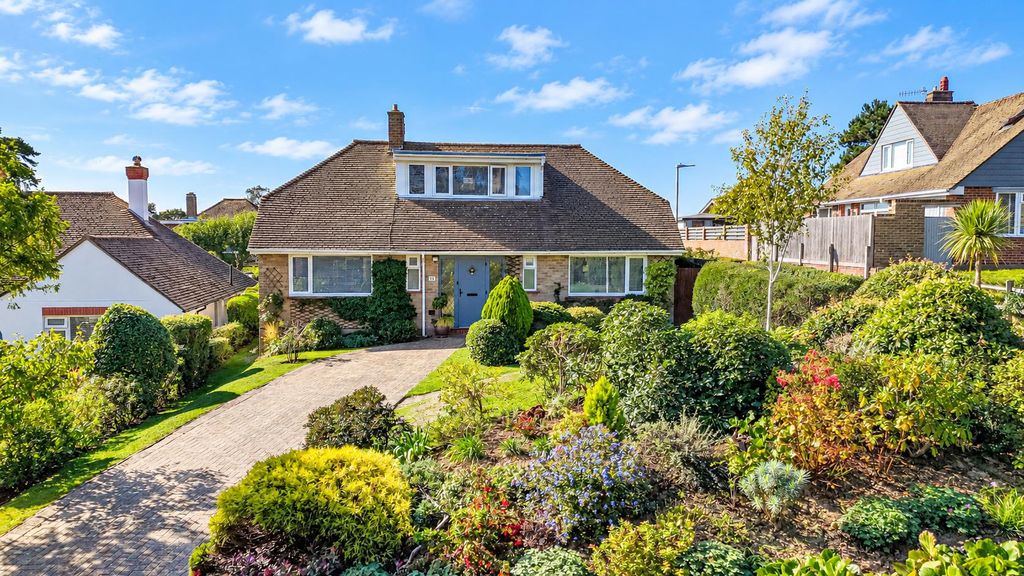 Property photo 1 of 43 5Dec1d2A-81ba-44Fc-92De-Ad848128486d.Png