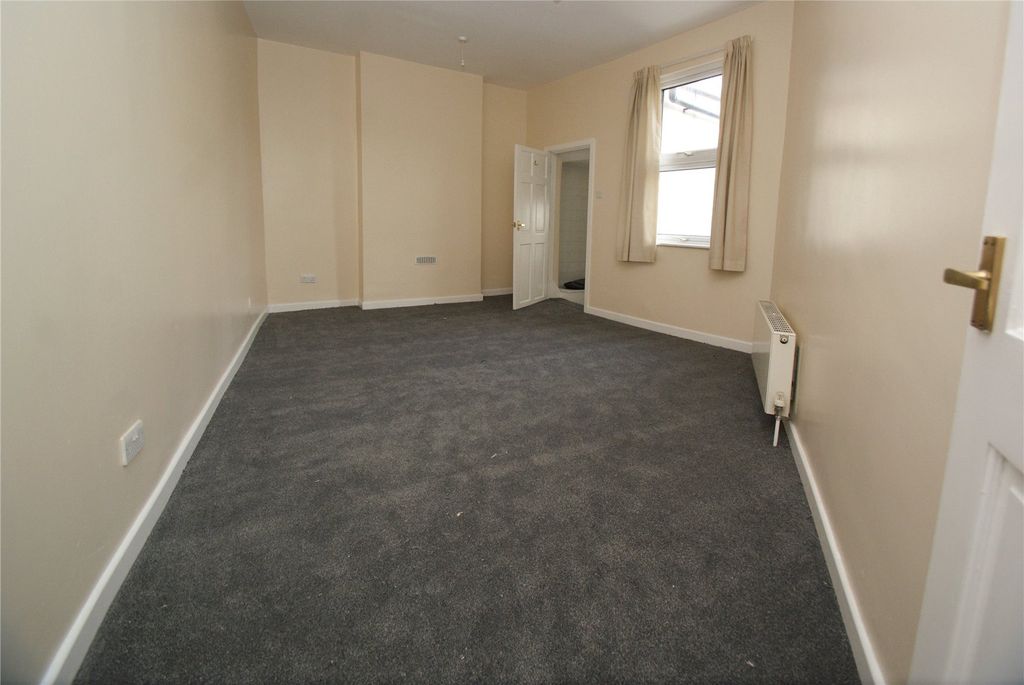 Property photo 3 of 4 Picture No. 09