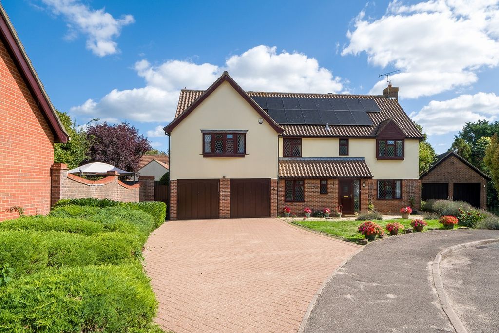 Property photo 1 of 34