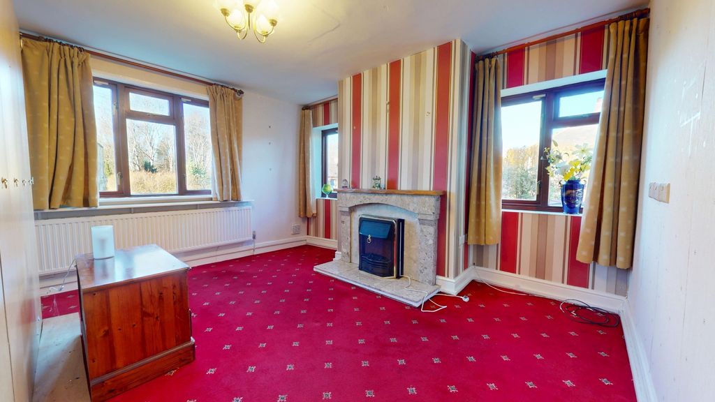 Property photo 2 of 16 4687452