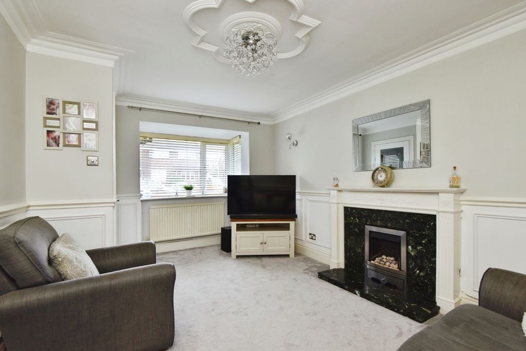 Property photo 3 of 23 Pbox-Img.Jpg