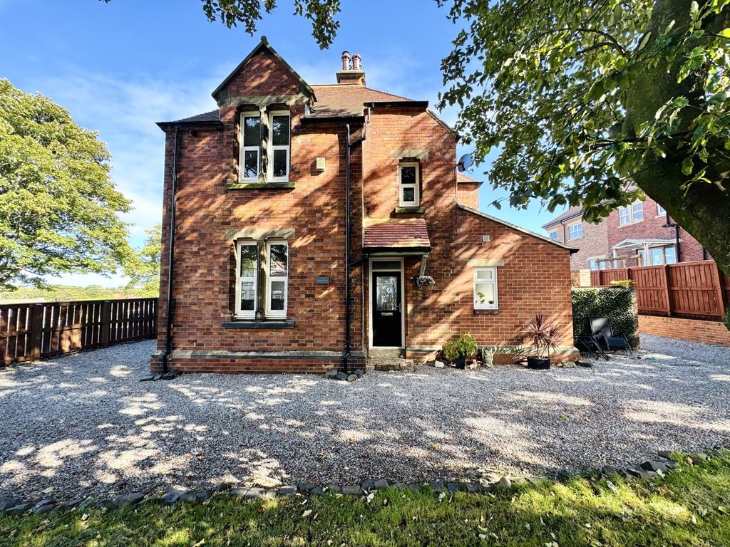 Property photo 1 of 20 Img_8241