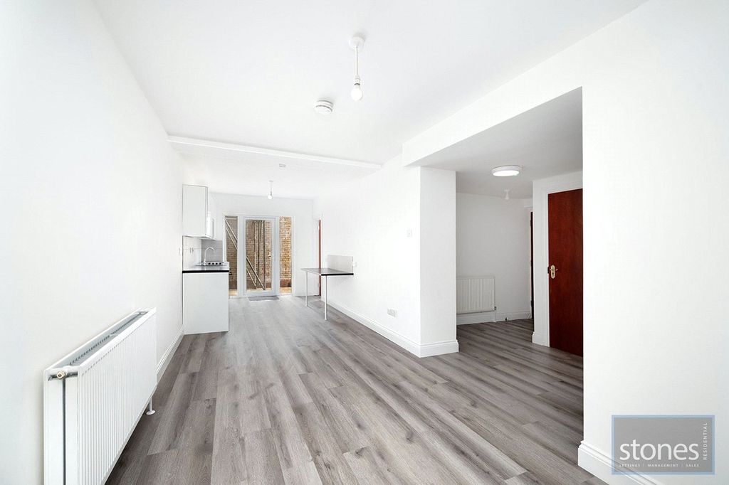 Property photo 1 of 13 Picture No. 03