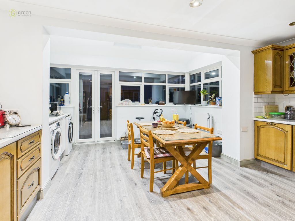 Property photo 2 of 50