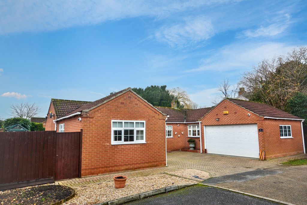 Property photo 1 of 24 Front