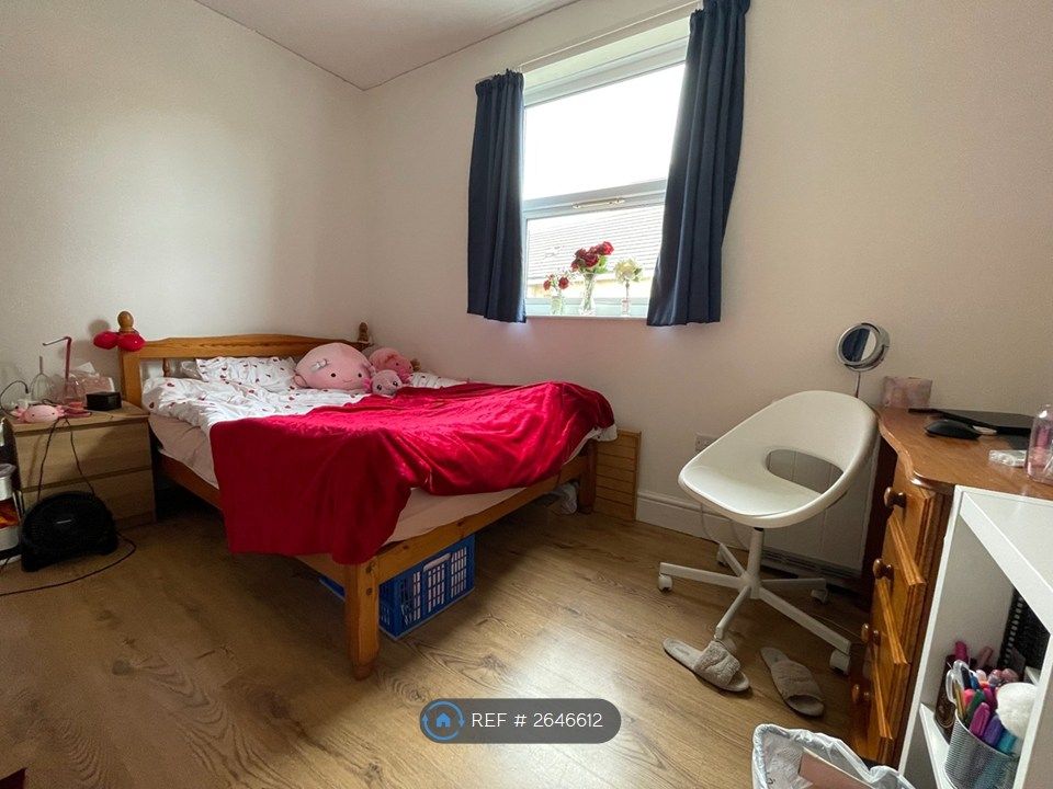 Property photo 3 of 6