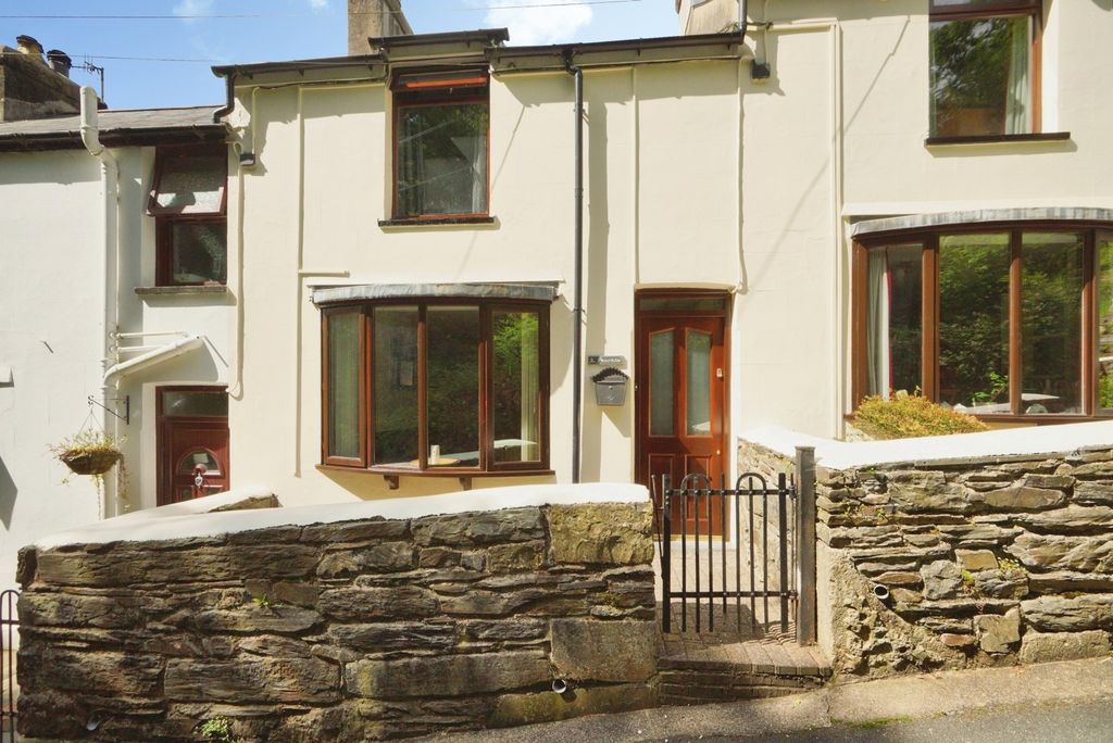 Property photo 1 of 18 Pbox-Img.Jpg