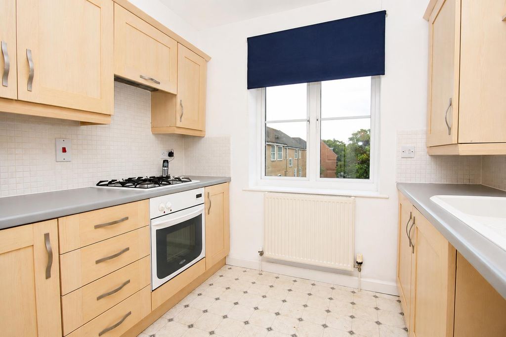 Property photo 3 of 7 A4d580B8-5c91-425F-A16A-11ba245134d3.Png