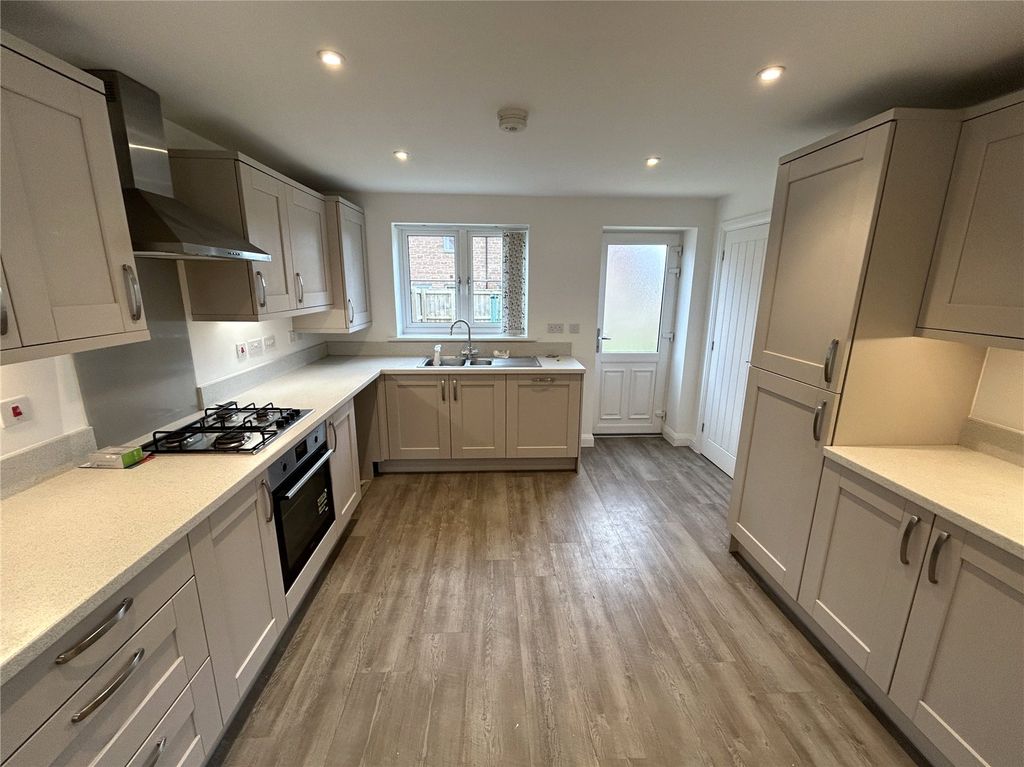 Property photo 2 of 14 Picture No. 02