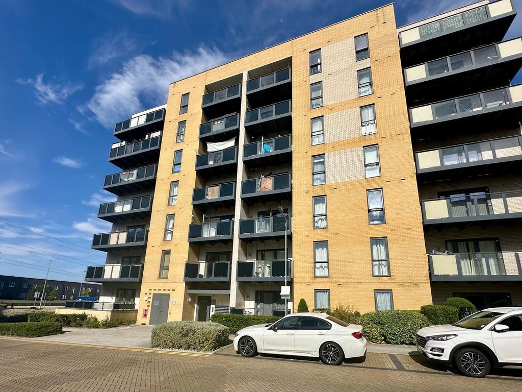 Property photo 1 of 20 Stylish 2-Bed Apartment | Barking Riverside (Third Floor)