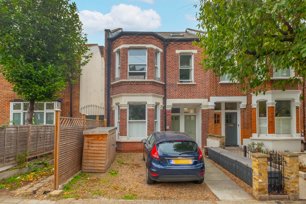 Property photo 2 of 13
