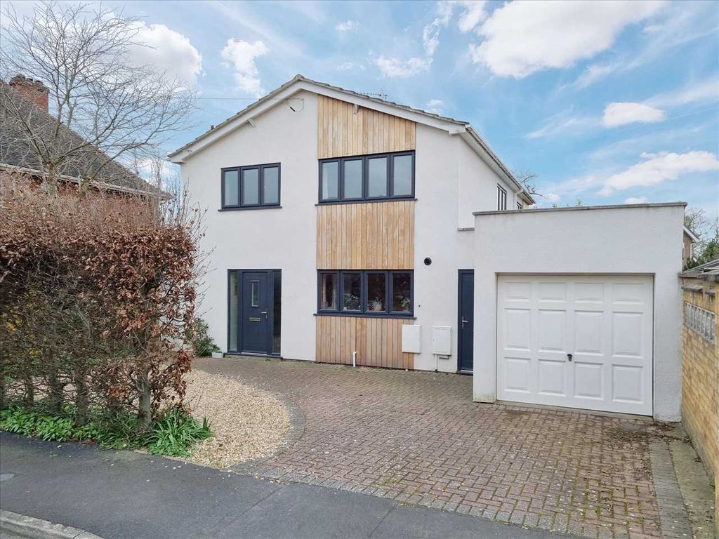 Property photo 1 of 11 Main Picture