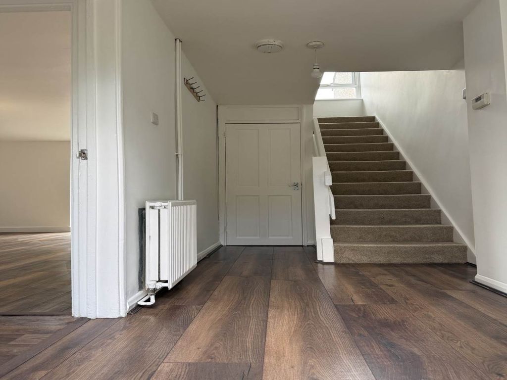 Property photo 3 of 9 17 Arg Hw