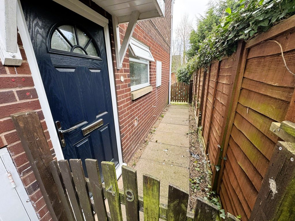 Property photo 3 of 12