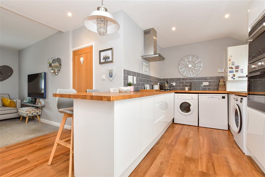 Property photo 1 of 18 Kitchen