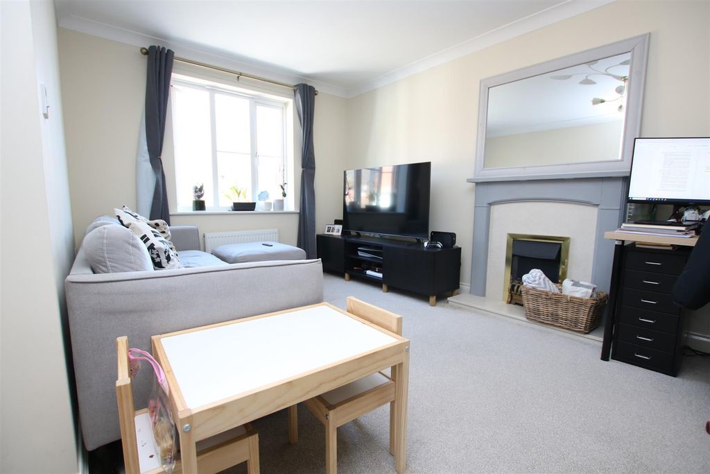 Property photo 2 of 12 Living Room 1.Jpg