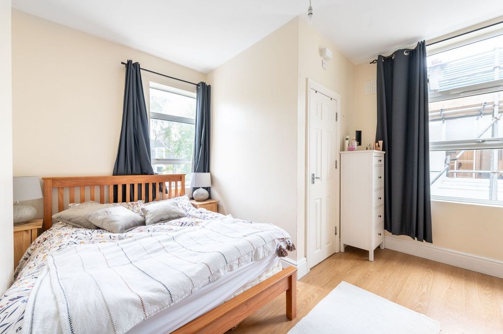 Property photo 1 of 5