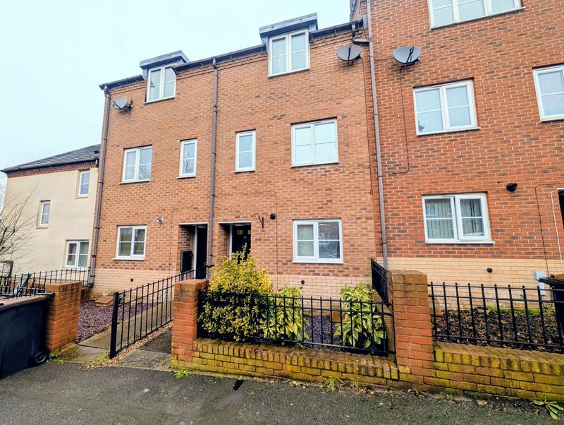 Property photo 1 of 15 Photo 8