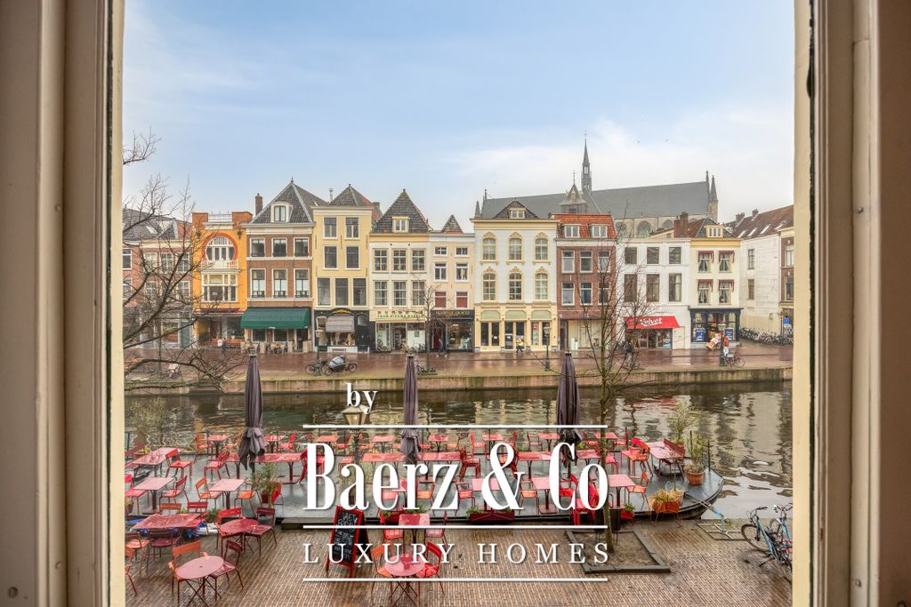 Property photo 1 of 60