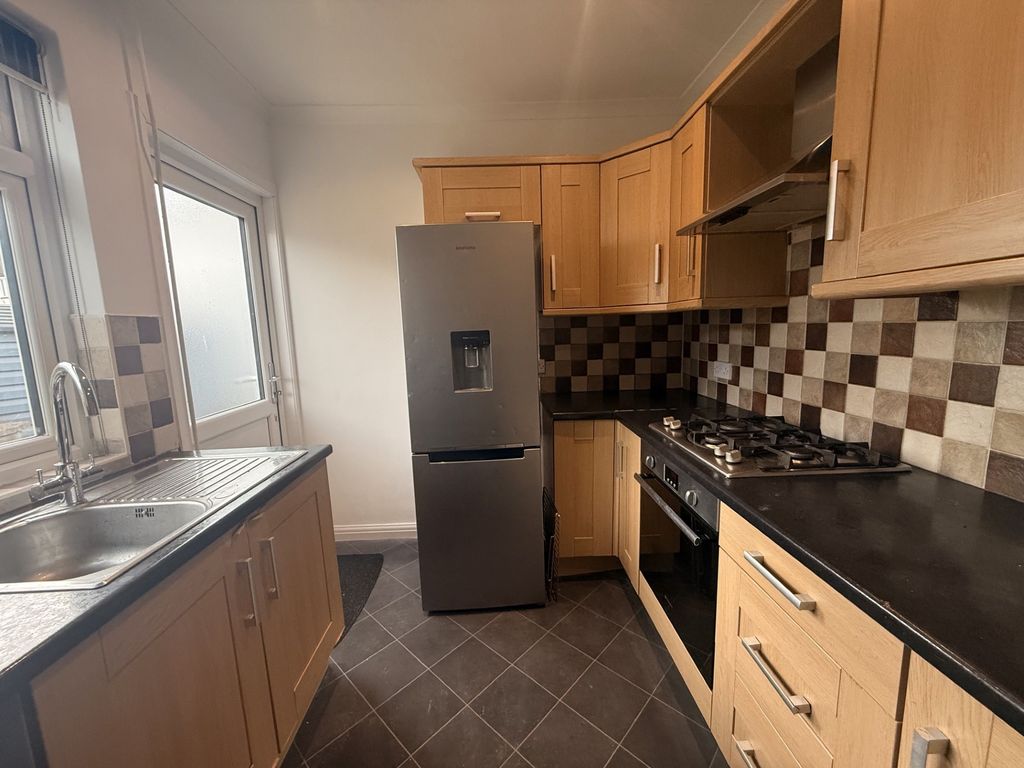 Property photo 3 of 8 Image