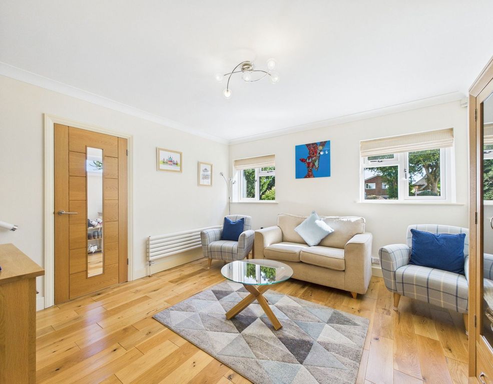 Property photo 3 of 33