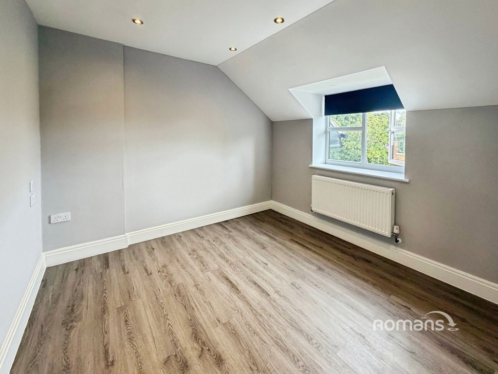 Property photo 3 of 7 Pbox-Img.Jpg