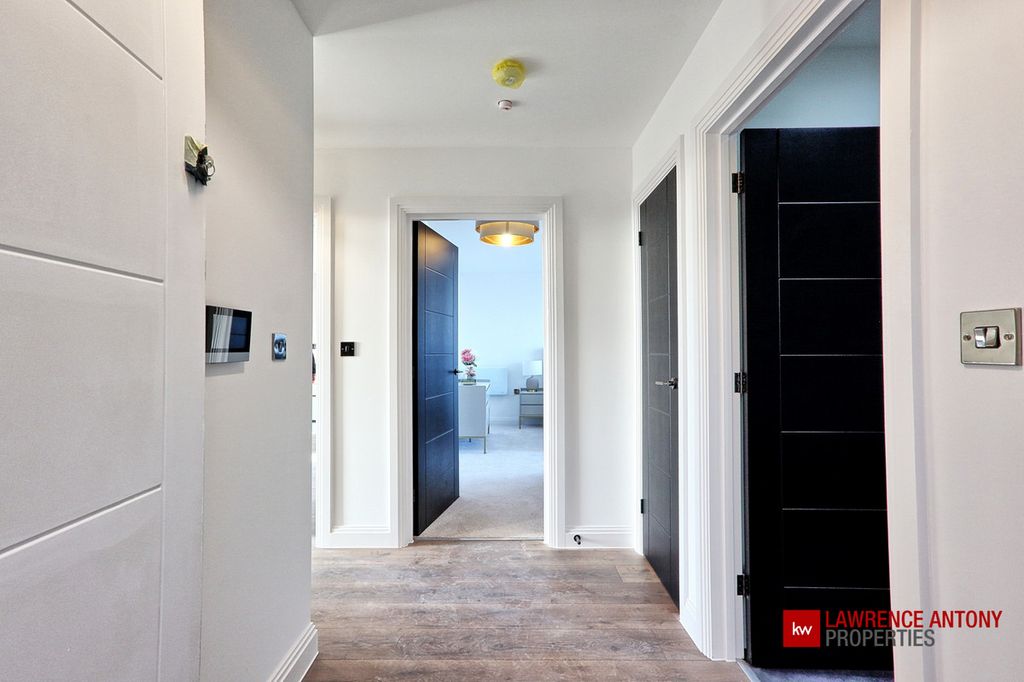 Property photo 1 of 35