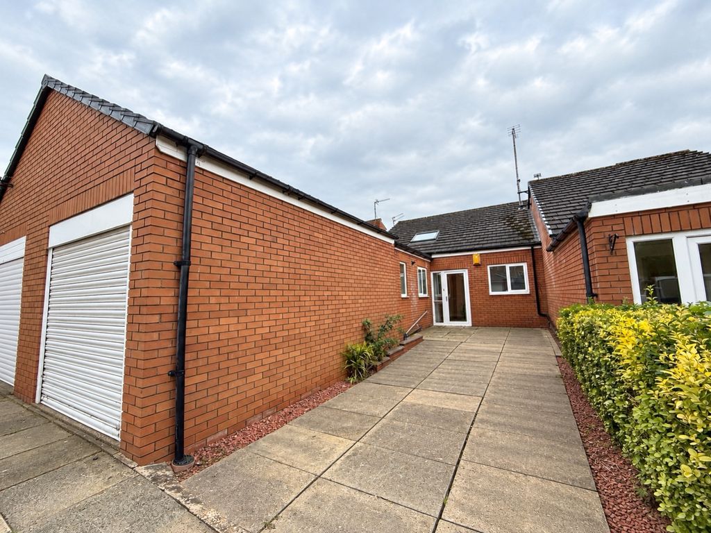Property photo 1 of 22 01D1221E-Fc0B-43E0-B721-A92680Deeee5