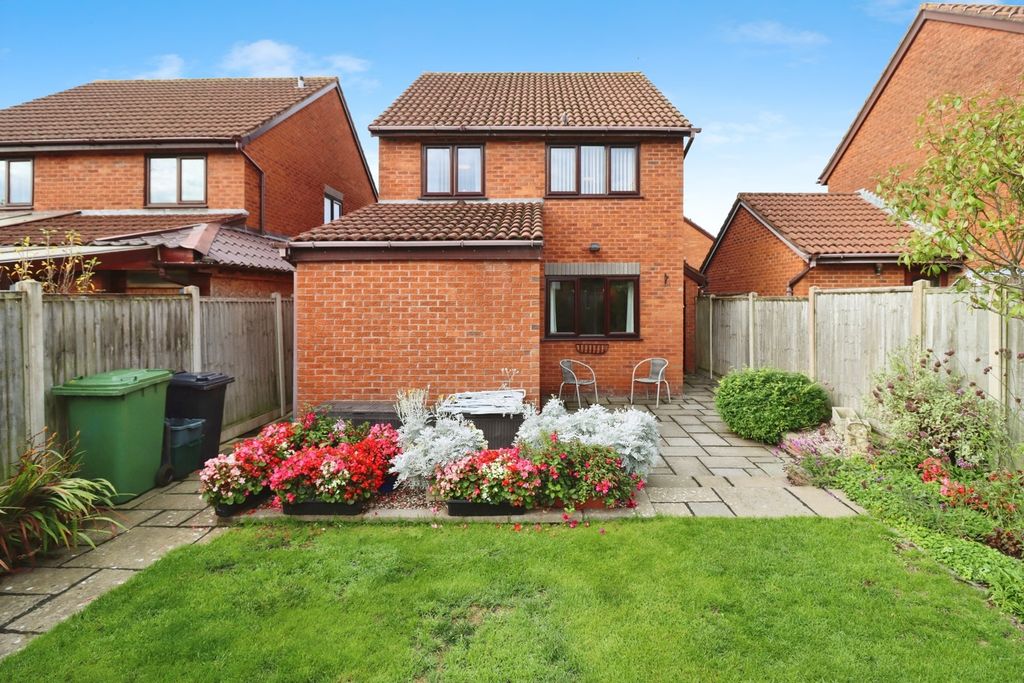 Property photo 3 of 17 Photo