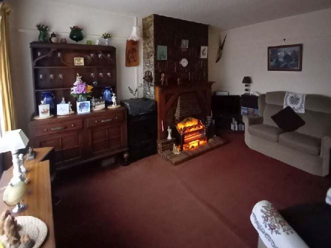 Property photo 2 of 8