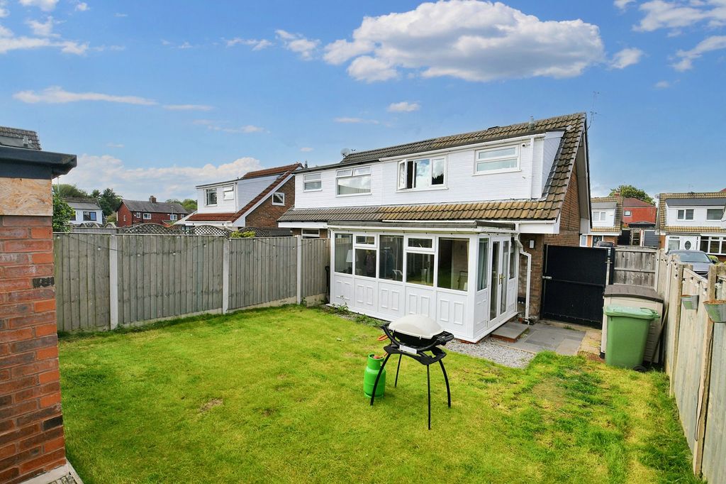 Property photo 2 of 20