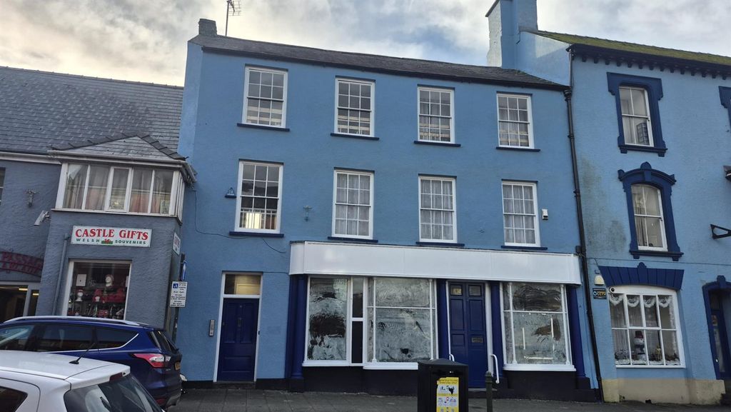 Property photo 1 of 11 F4-9Ms Front.Jpeg