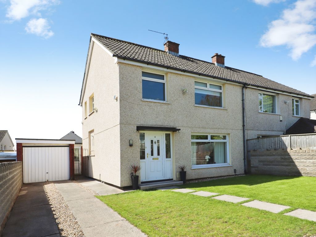 Property photo 2 of 18