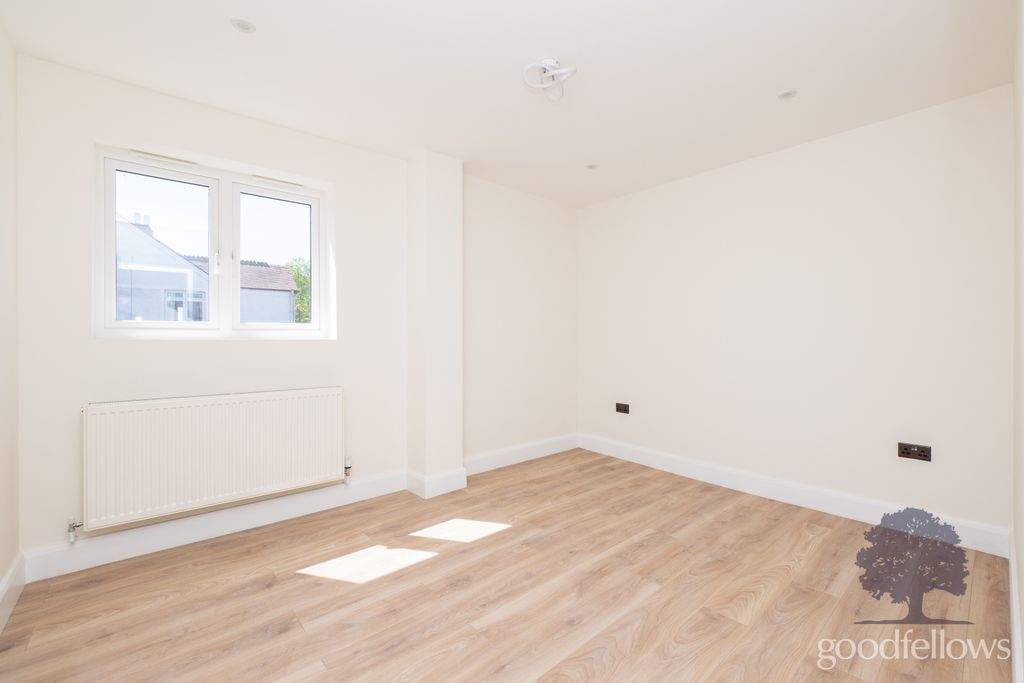 Property photo 2 of 6 Picture No. 02