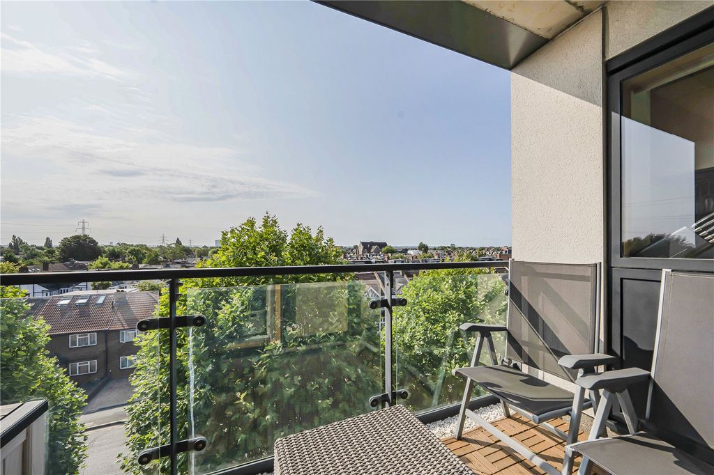 Property photo 3 of 11 Picture No. 06