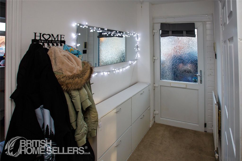 Property photo 3 of 33 Picture No. 46