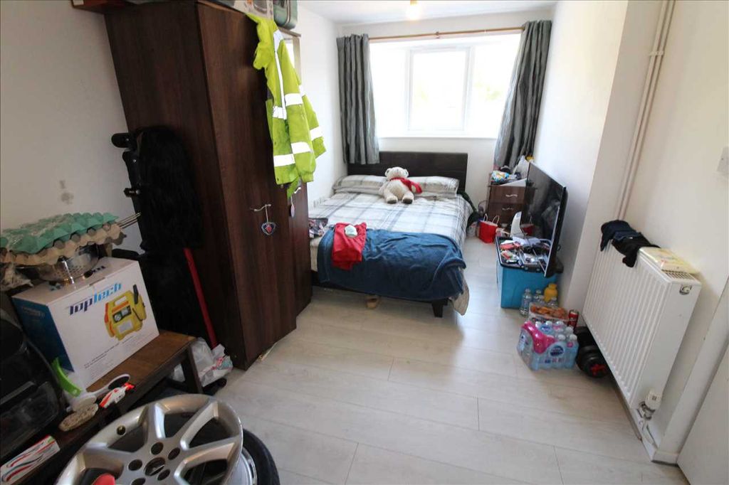 Property photo 2 of 14 Room One