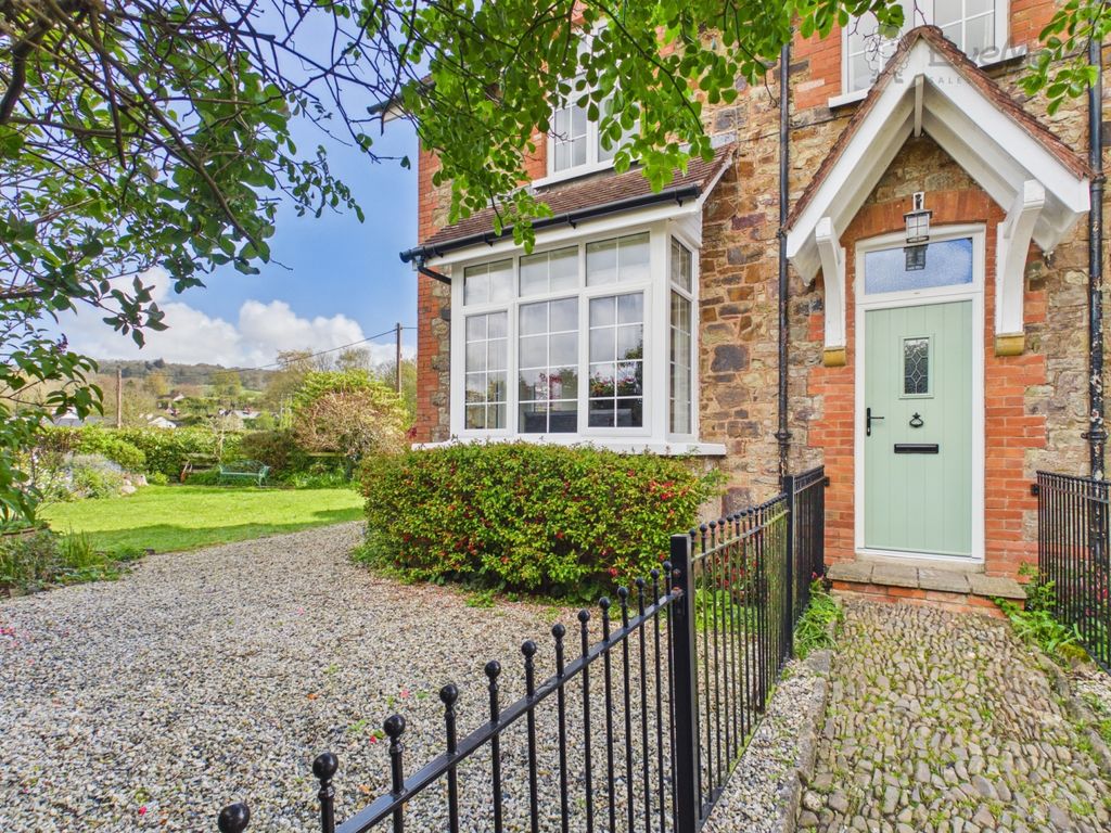 Property photo 2 of 22 Cam03640G0-Pr0121-Still019