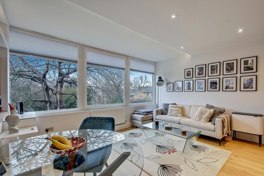 Property photo 2 of 14 Living Room