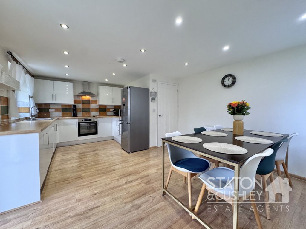 Property photo 2 of 29