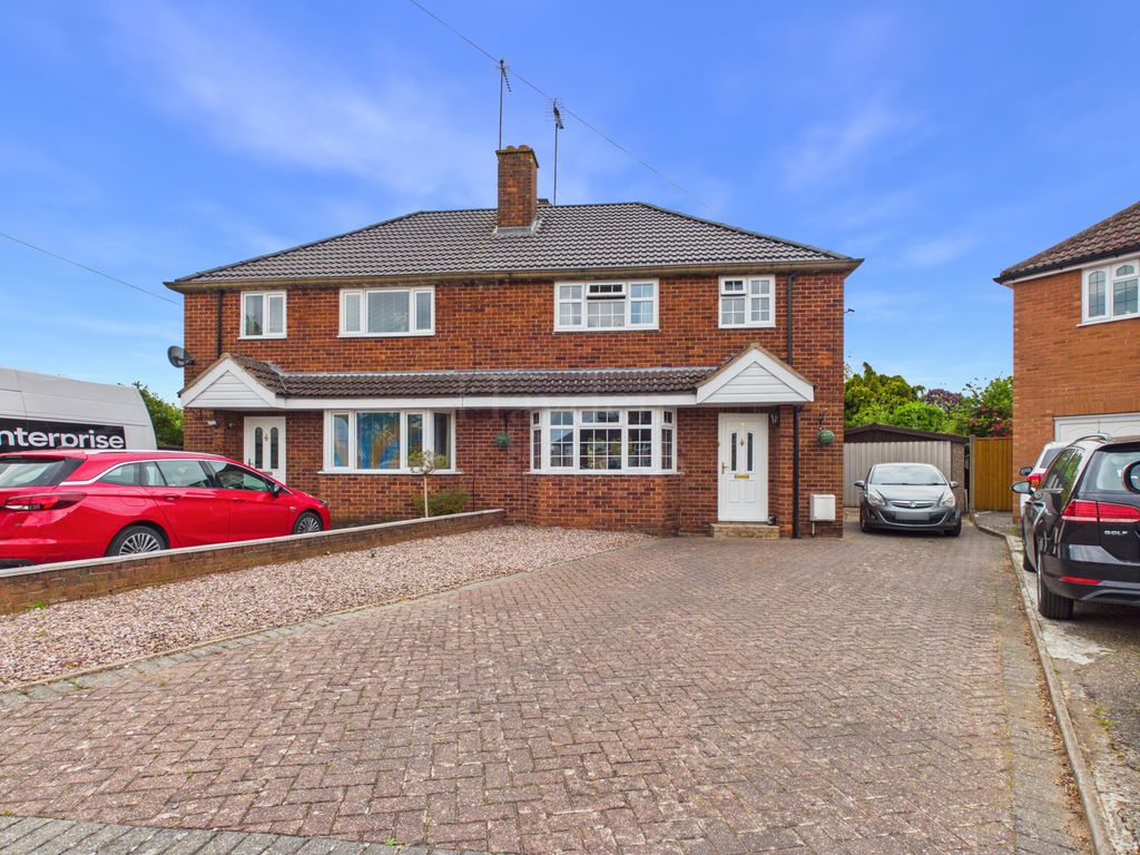 Property photo 3 of 17