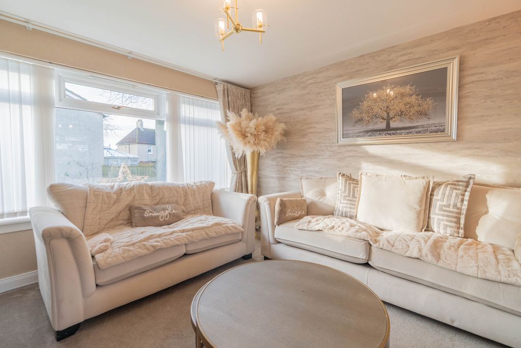 Property photo 2 of 28 Gallery